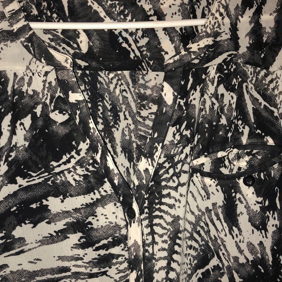 Top - Picture 2 of 6